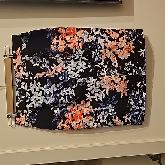 Talbots skirt - Picture 2 of 3